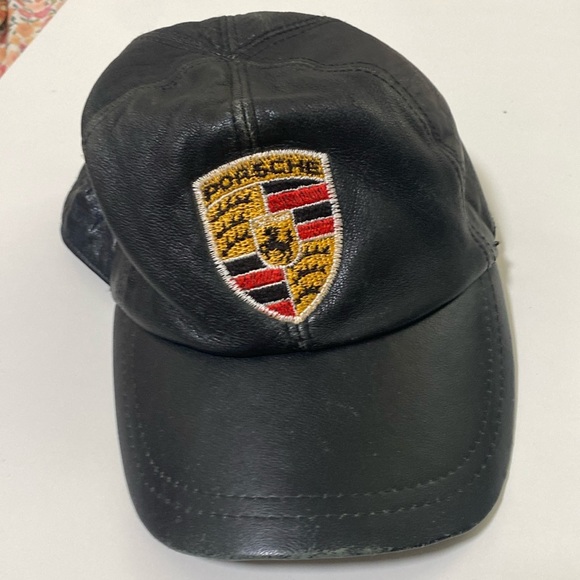 Faux leather‎ snap back hat - Picture 1 of 2